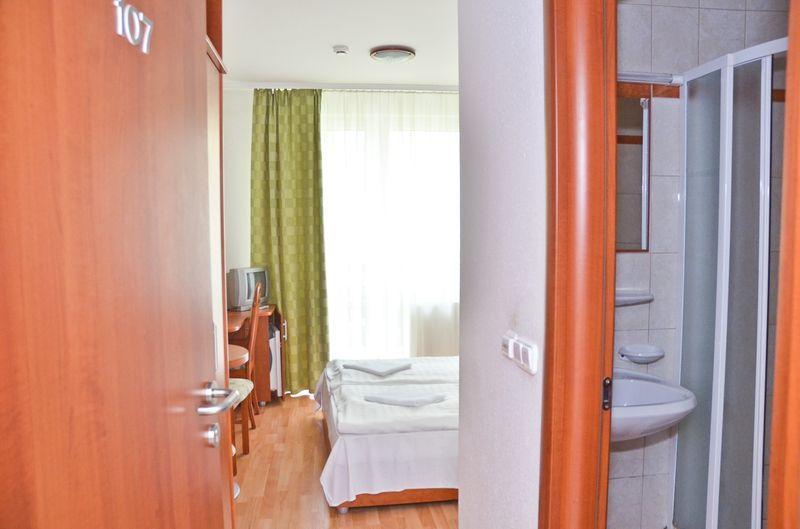 Hajdúszoboszló Hotel Kristaly المظهر الخارجي الصورة